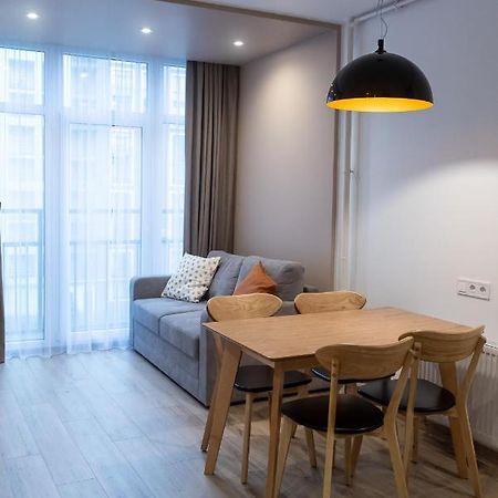 Dream Life Apartment Lwów Zewnętrze zdjęcie